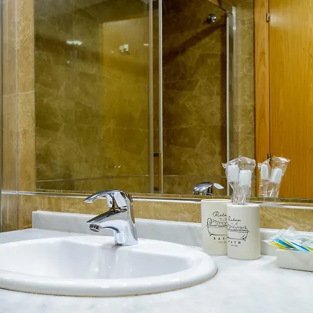 Surf Paradise Apartman *
